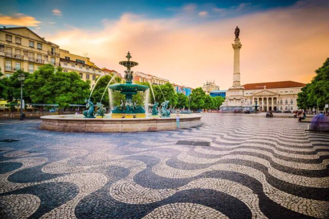 https://travelicious.axessdata.se/wp-content/uploads/2018/09/tour-portugal-01-640x427.jpg